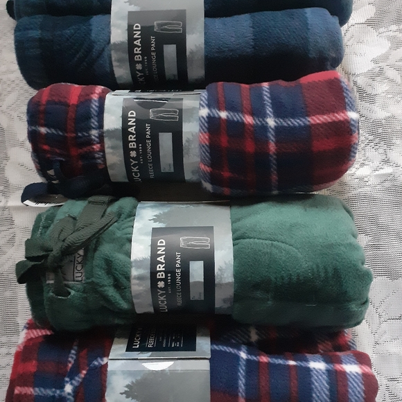 Lucky Brand Fleece Lounge Pants - Picture 8 of 10